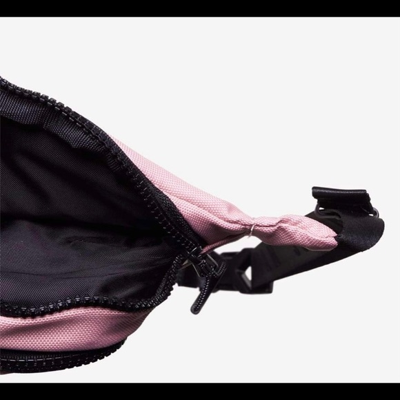 Air Jordan Fanny Pack Pink - Picture 4 of 4